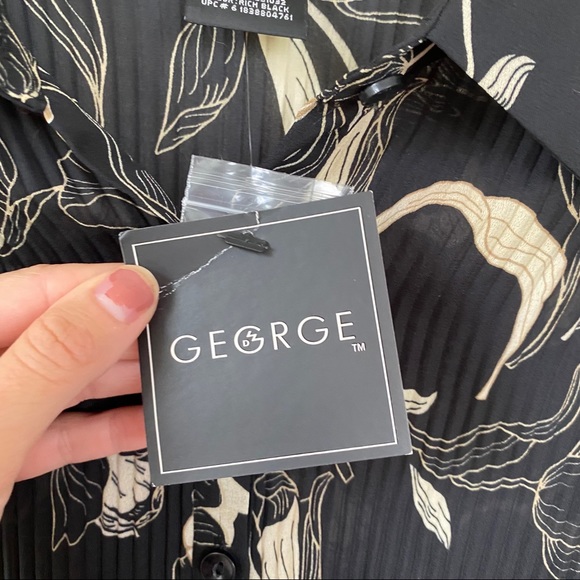 NWT George Pleated Oriental Floral Button Up Large - Picture 8 of 8